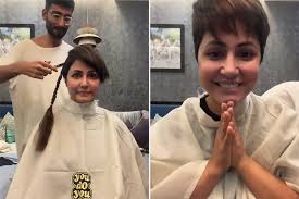 Hina Khan's Hair cut